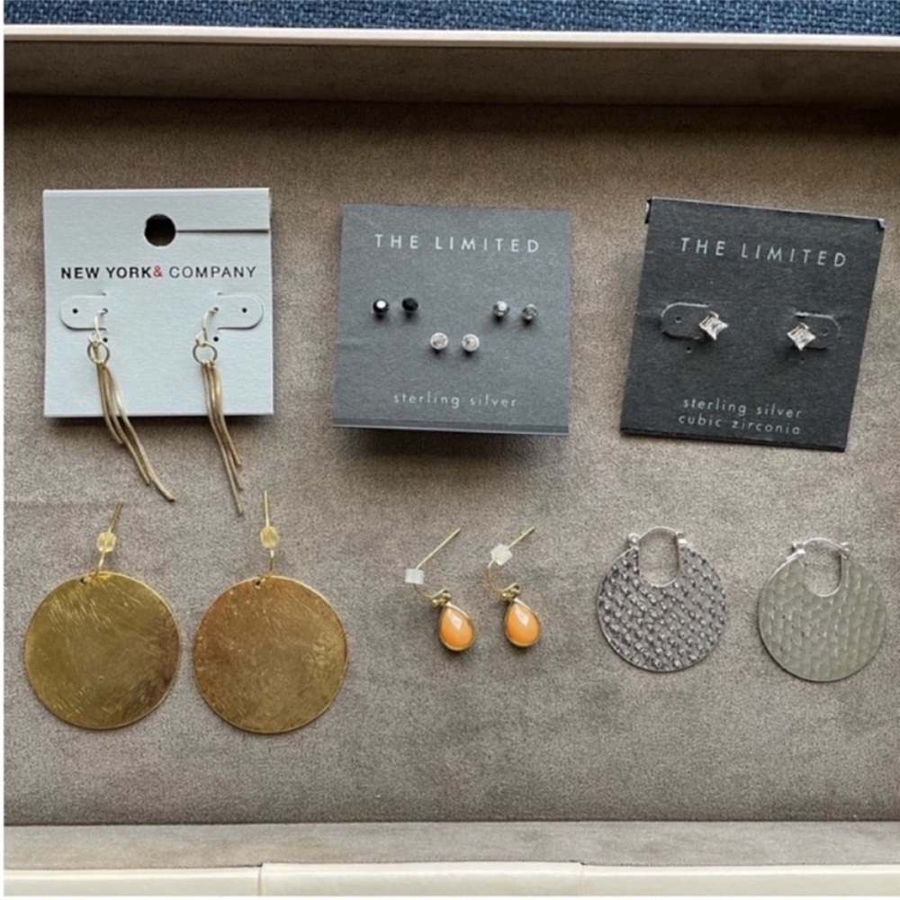 Earring bundle, eight pairs